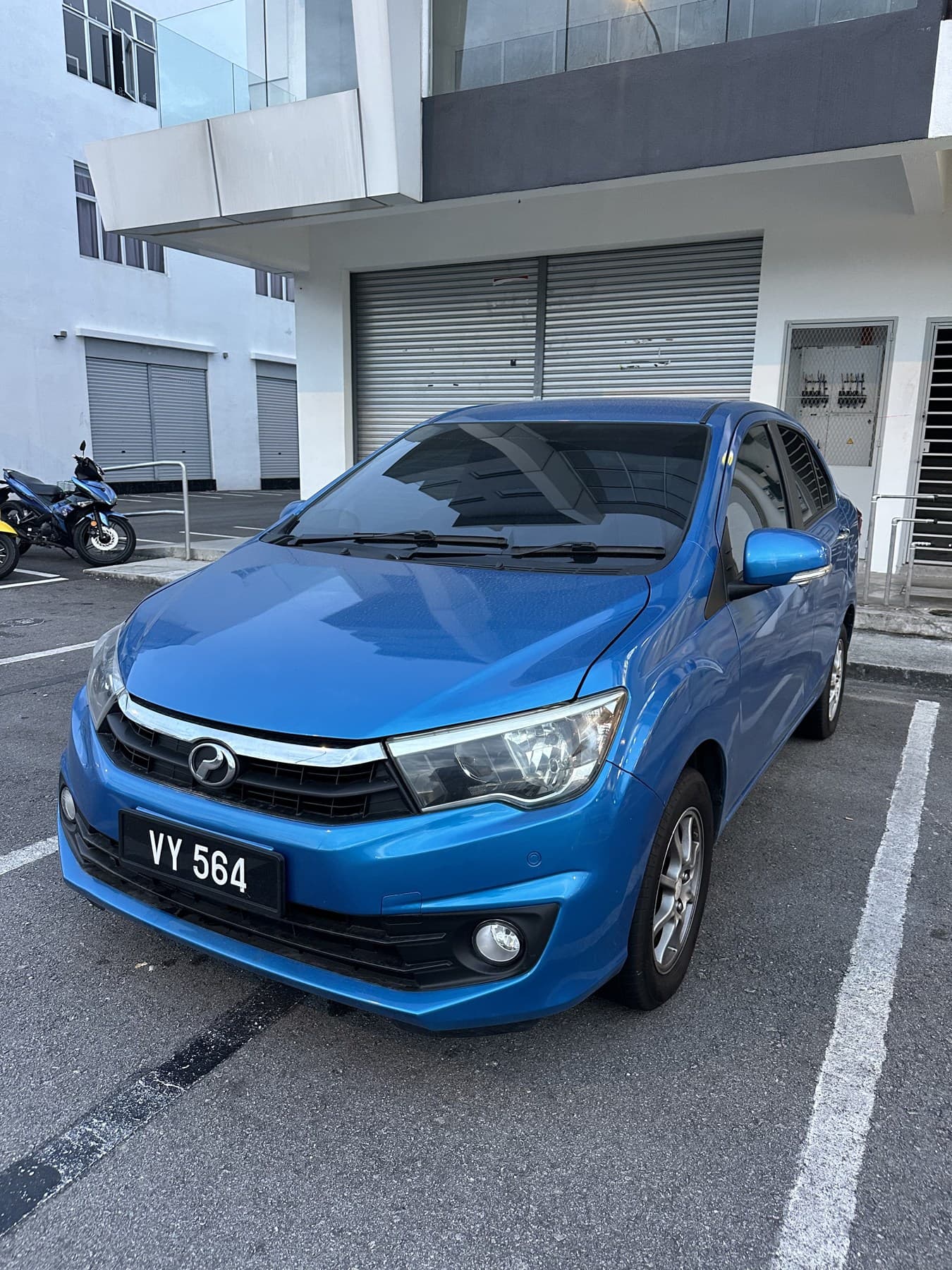 雪兰莪吉隆坡自驾租车 - Perodua Perodua Bezza Blue (Sedan)