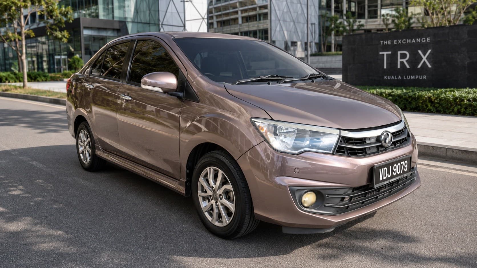 雪兰莪吉隆坡自驾租车 - Perodua Perodua Bezza Brown (Sedan)